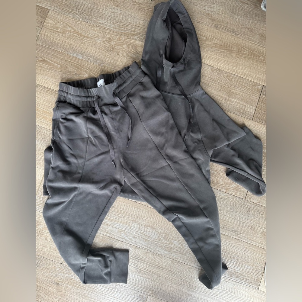 JoyLab Charcoal Gray Lounge Sweatshirt and Sweatpants
